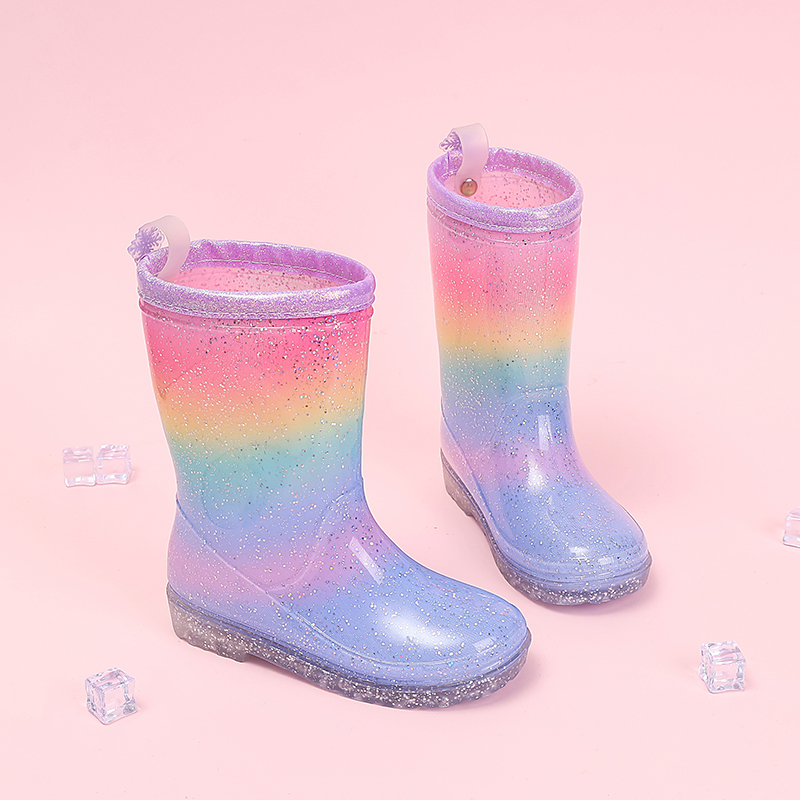Kids Outdoor Boots - รองเท้าบูทกันฝนสำหรับเด็กผู้หญิงลายเรนโบว์ไล่สีวิบวับ กันน้ำ กันลื่น เหมาะสำหรับเด็กวัยหัดเดิน ใส่เล่นกลางแจ้งในวันที่ฝนตก